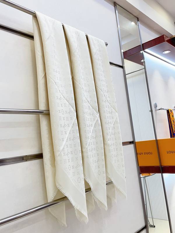 Louis Vuitton Scarf LVC00553 Louis Vuitton Scarf LVC00553